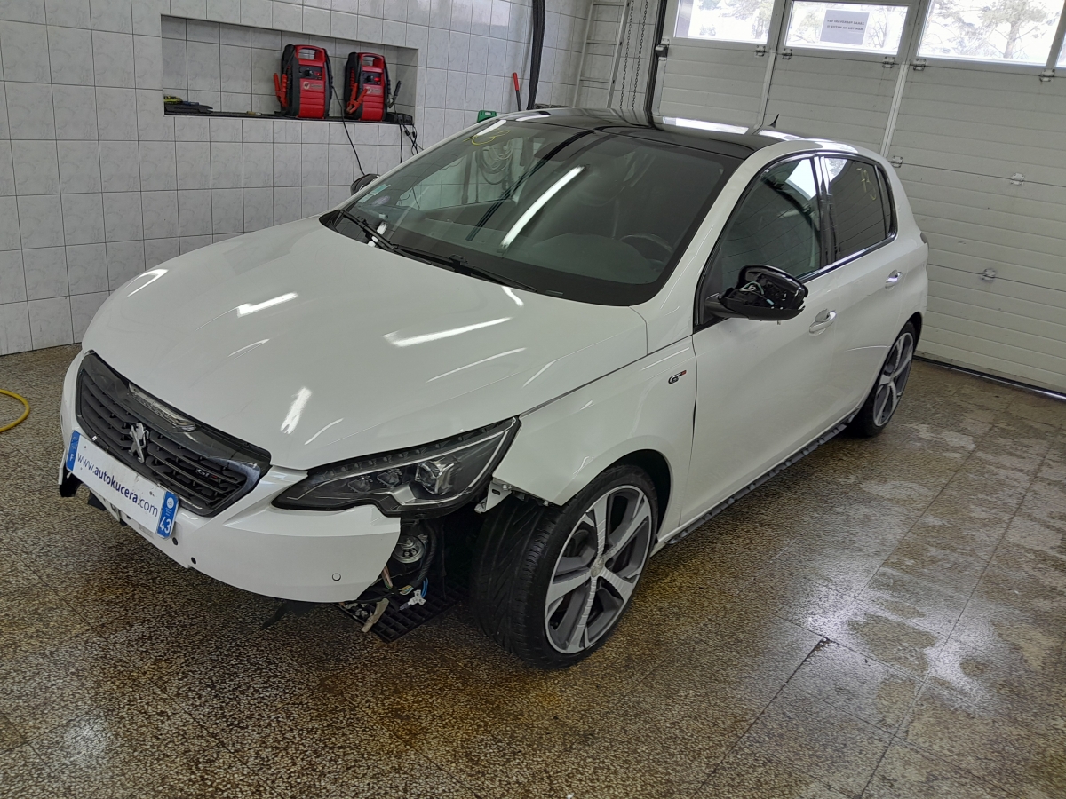 Peugeot 308 II GTline 1,6 THP 205 Autocentrum Bílovec