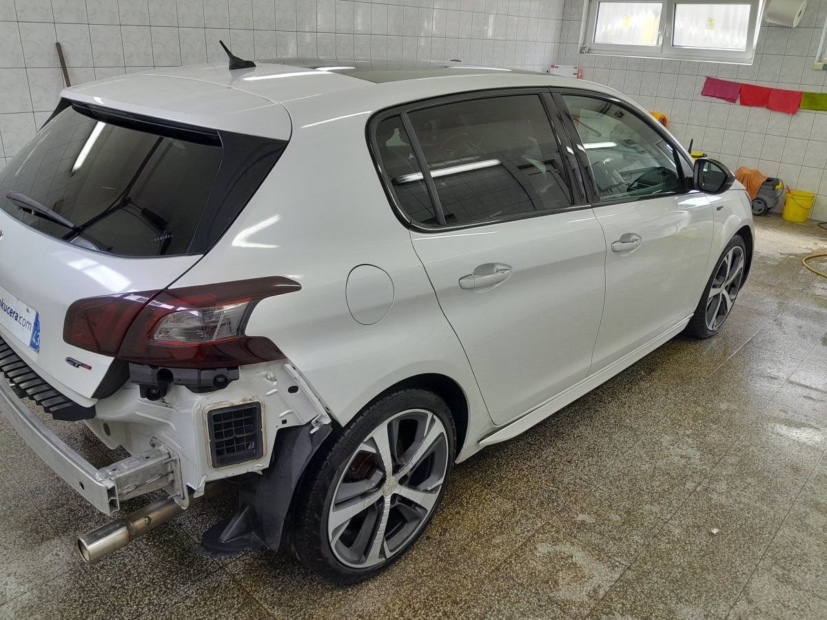 Peugeot 308 II GTline 1,6 THP 205 Autocentrum Bílovec